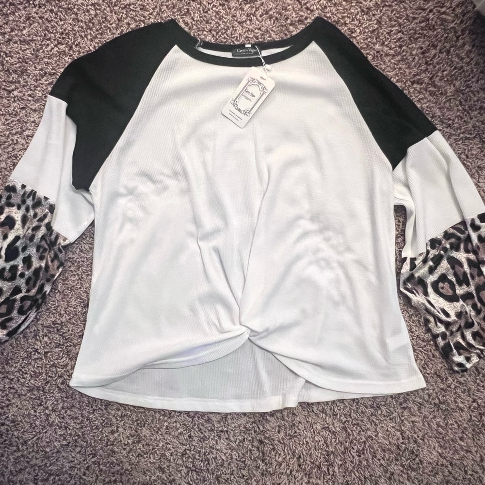 NWT Coeur de Vague Waffle top XXL White with Black and Animal Print sleeve.
